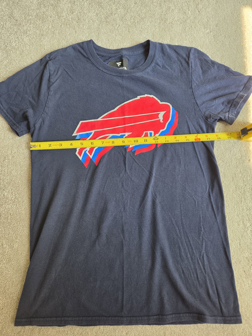 Buffalo Bills Navy Graphic Tee with Red Logo. Fanatics Size Small-adult - Picture 3 of 6